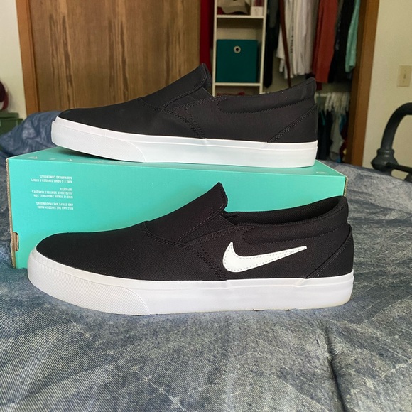 nike sb charge slip on